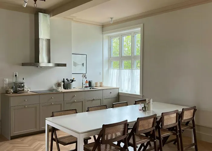 펜션 Historic At Karljohansvern In